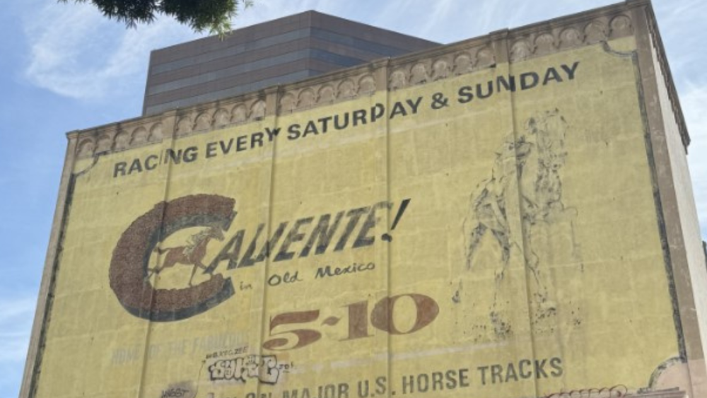 Picture of Caliente Mural in Downtown San Diego