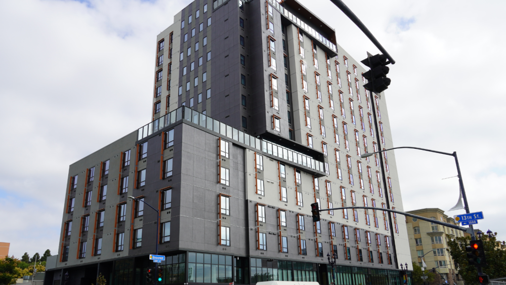 Photo of apartment building